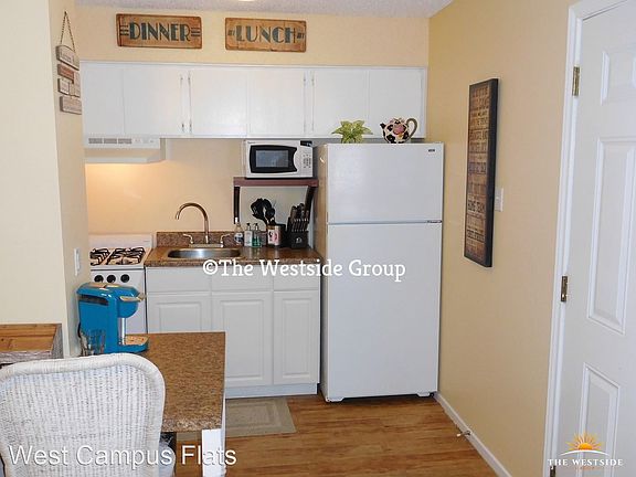 3rd image of 2104 San Gabriel St #9321788