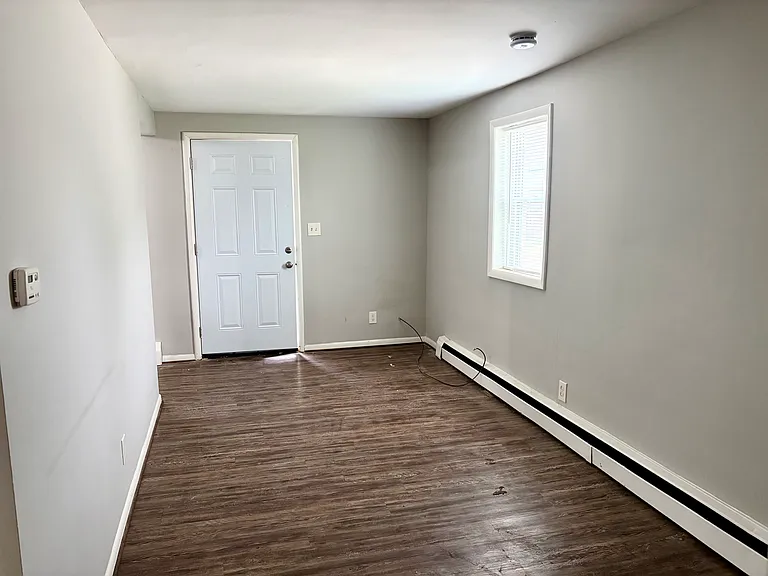 2034 John R Rd #4 — Photo 3