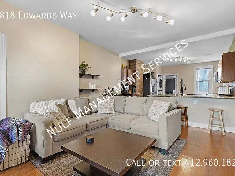 2818 Edwards Way — Photo 4