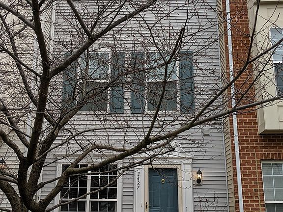 2nd image of 2427 Corn Crib Ct