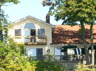 10854 South Dr, Plainwell, MI 49080