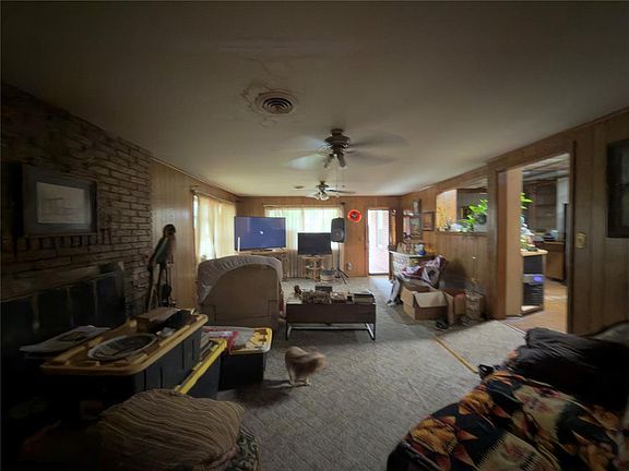 3rd image of 14250 N 365th Rd