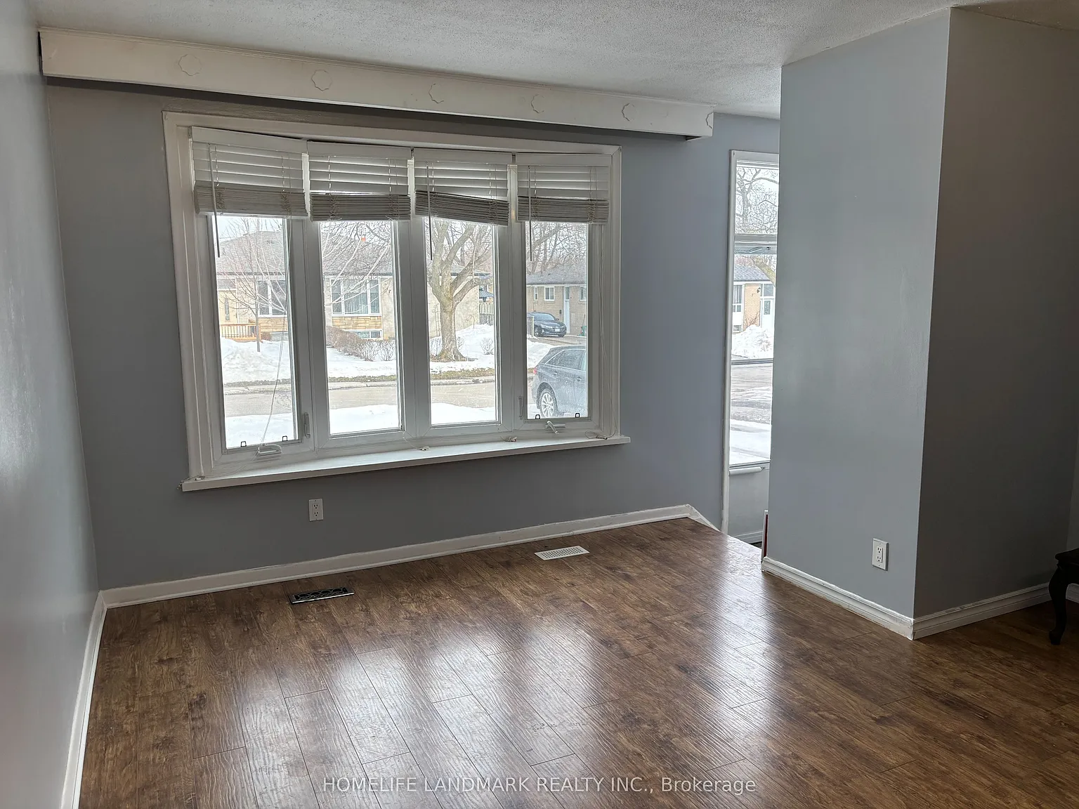 4 bed, $2,500 — Photo 3