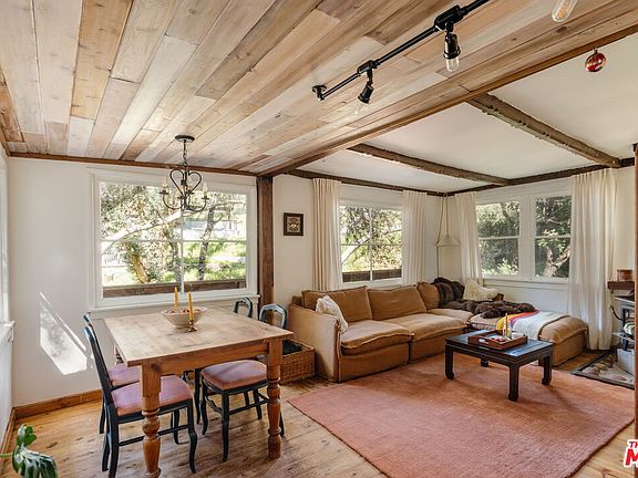 4th image of 23300 Red Rock Rd