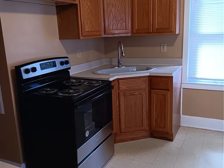 2123 Elvira St #B — Photo 4