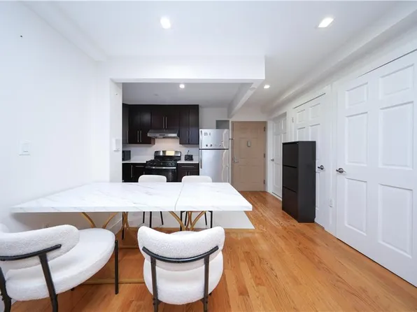 1457 West 5th Street image 13 of 29