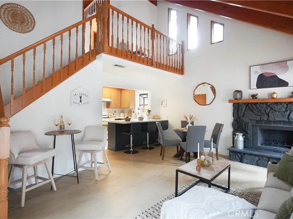 33042 Arrowbear Dr, Arrowbear Lake, CA 92382