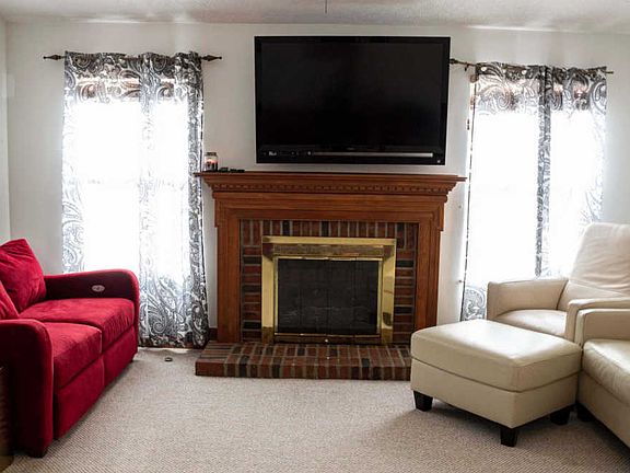 4th image of 2238 Park Cir