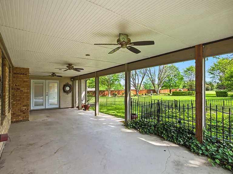 265 E Dove Rd — Photo 42