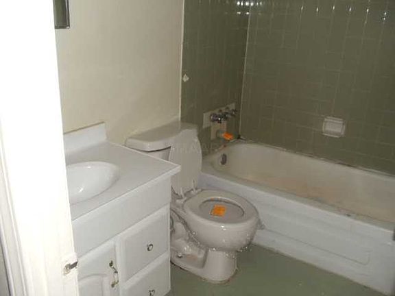5th image of 4981 Hillbrook St