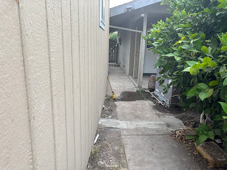 Davis Rd — Photo 9