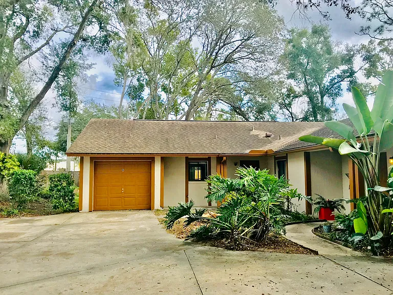 150 Longwood Lake Mary Rd #B — Photo 1