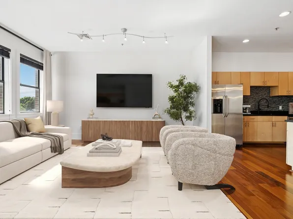 2201 8th Ave S APT 306, Nashville, TN 37204