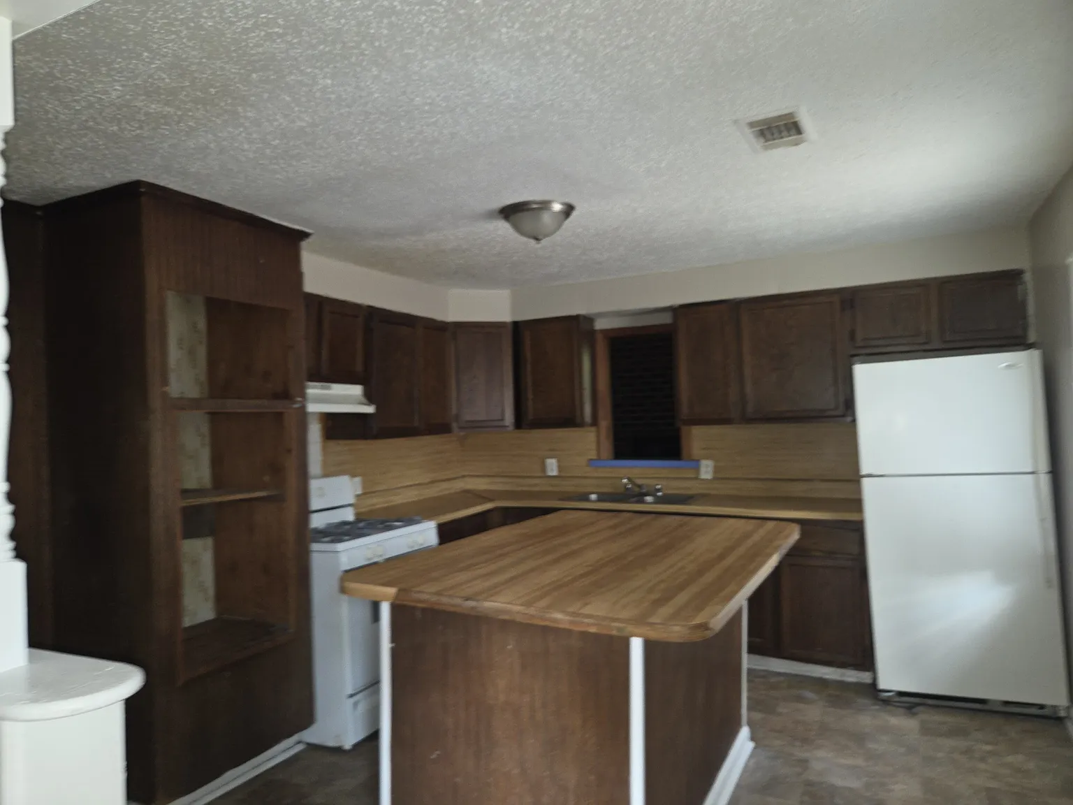 3 bed, 1650 sqft, $1,200 — Photo 4