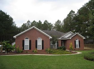 104 Autumn Leaf Dr, Albany, GA 31701
