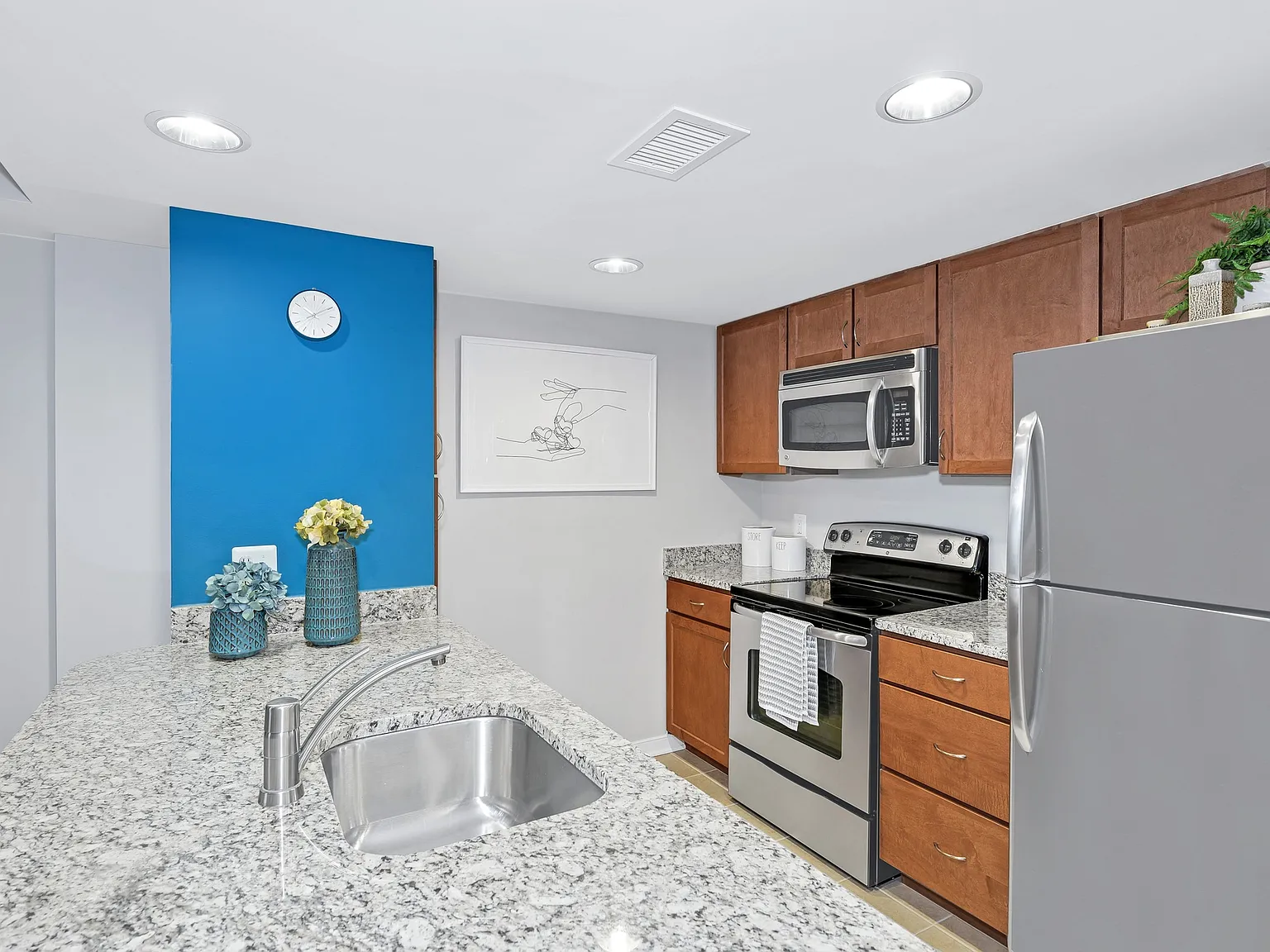 Prosperity Flats — Photo 3