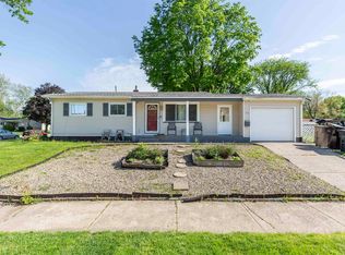 1426 Byron Dr, South Bend, IN 46614