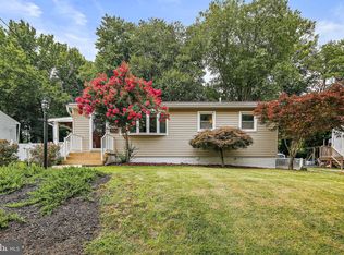 9120 Kinzer St, Lanham, MD 20706