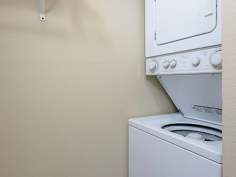 Northlink Apartments — Photo 16