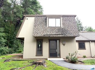 Farmington Woods, Farmington, CT 06002