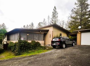 10762 Blackwell Rd, Central Pt, OR 97502