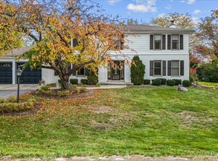 135 Rue Touraine, Deer Park, IL 60010