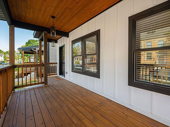 4th image of 362 Miller Ave