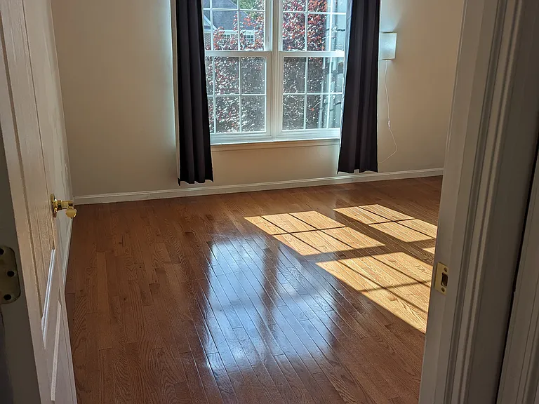 Edge Cliff Dr — Photo 2