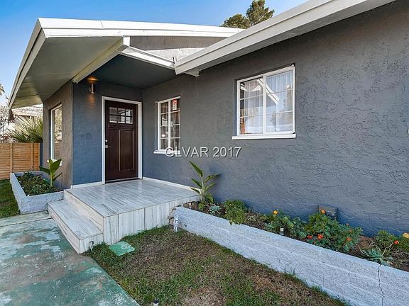 3rd image of 1022 Howard Dr