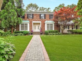 650 Marseille Path, Sayville, NY 11782