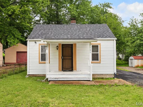 135 Grether Ave, Saint Louis, MO 63135