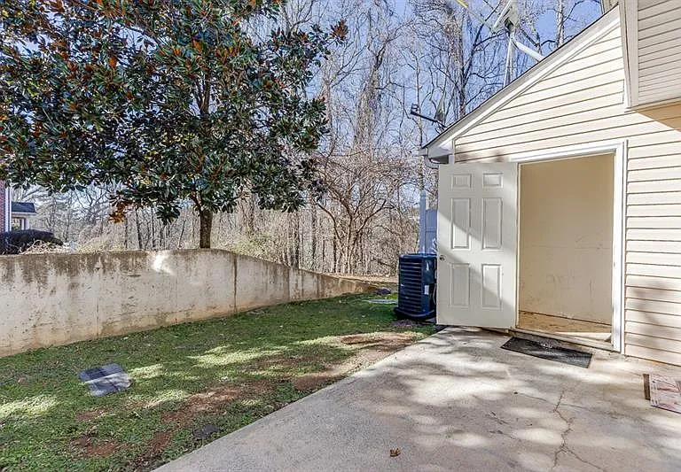 2883 Creek Bottom Ct — Photo 33