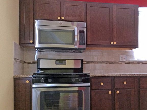 4th image of 549 S Fulton Ave