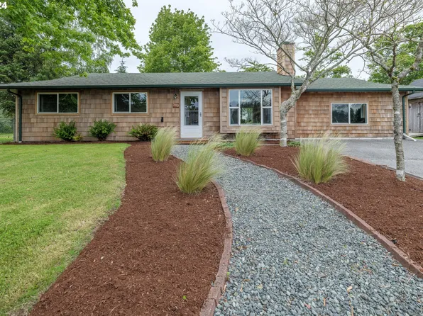 503 NW 1st St, Warrenton, OR 97146