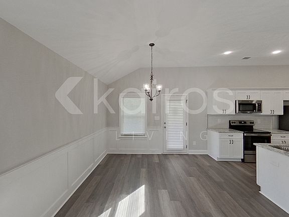 4th image of 125 Allentown Ct
