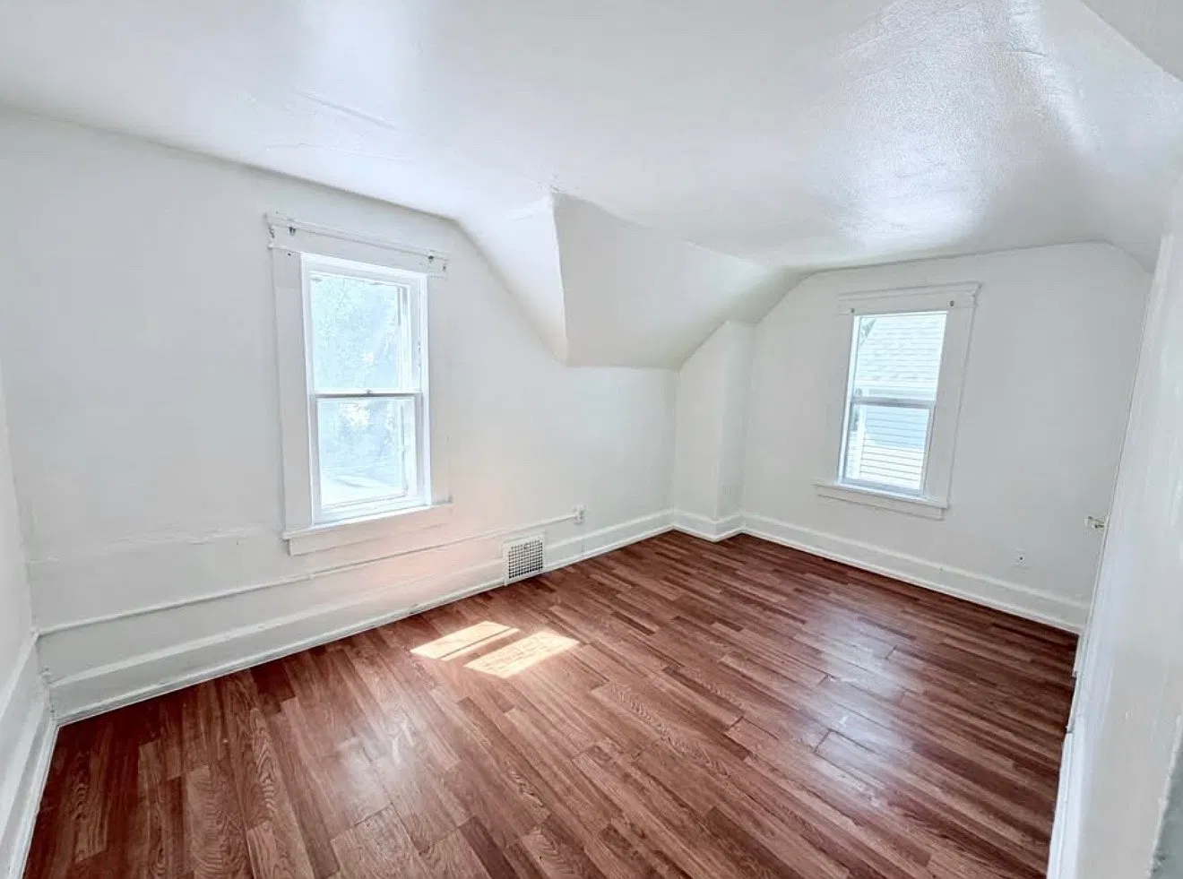 2 bed, $975 — Photo 3