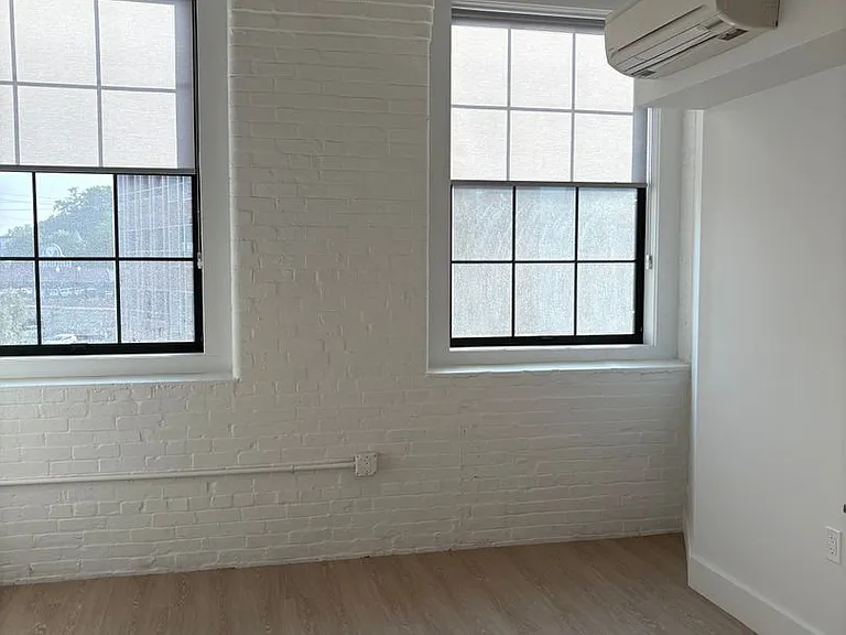 Essex St. Lofts — Photo 37