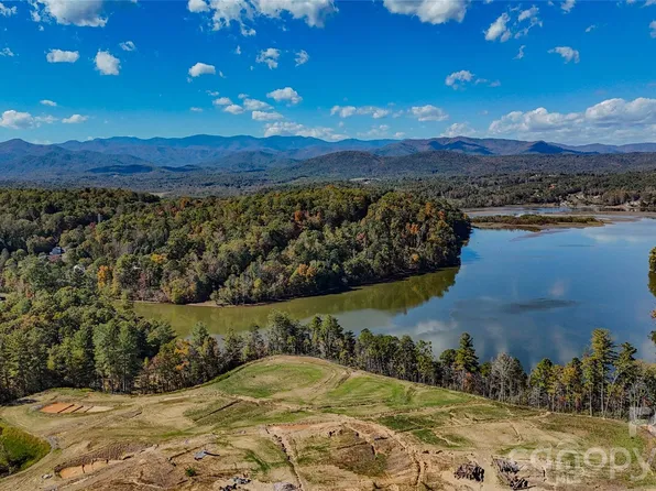 Bluehill Pkwy #133, Marion, NC 28752