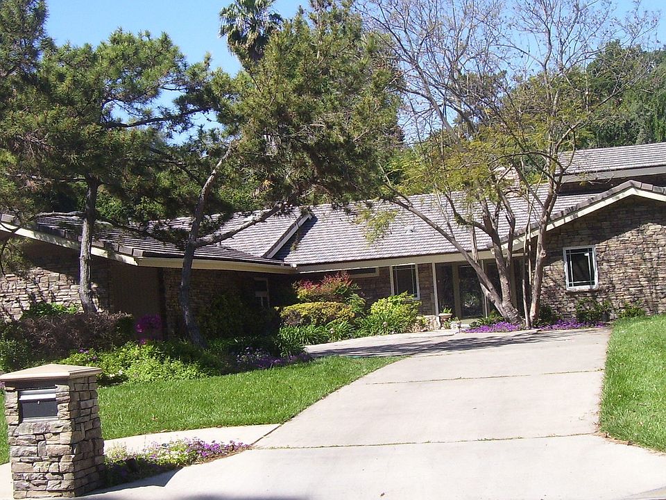 Monterey Stone Exterior