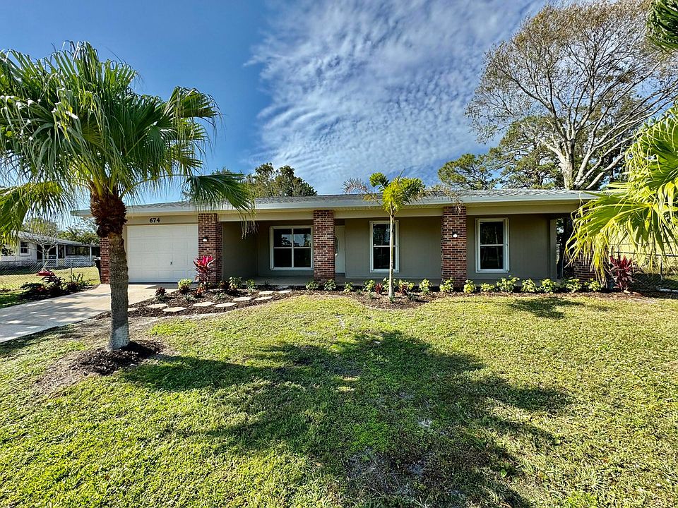 1st image of 674 SW Ivanhoe Drive