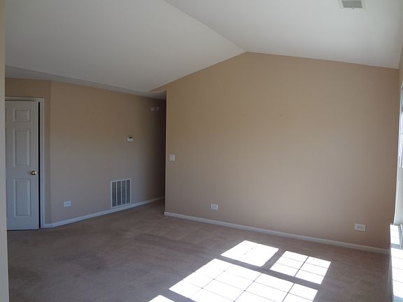 3rd image of 1127 N Red Oak Cir Unit 4
