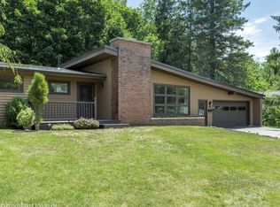 54 Sunset Ave, Auburn, ME 04210