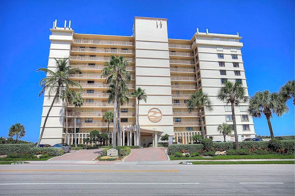 Building Photo - 840 Ocean Dr #603
