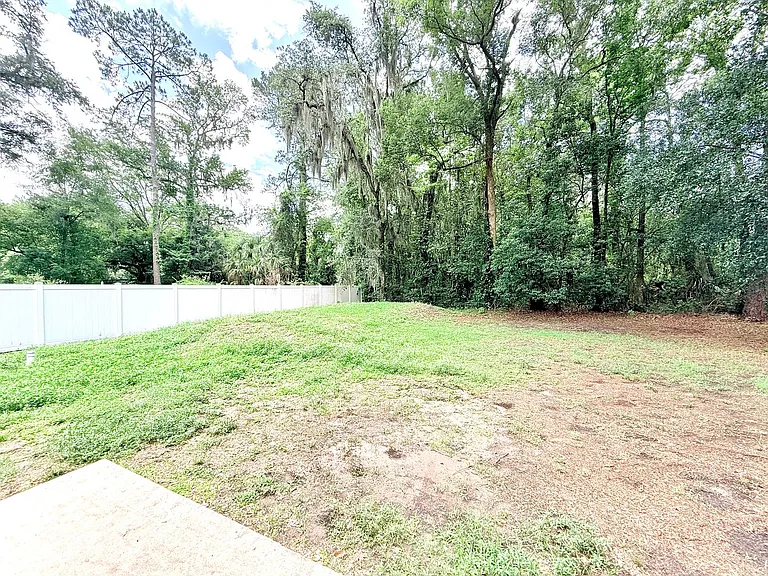 6822 McMullin St — Photo 25