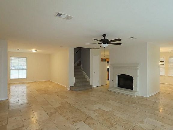 3rd image of 18614 Dinner Creek Dr