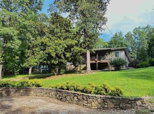 67 Powhatan Dr, Cherokee Village, AR 72529