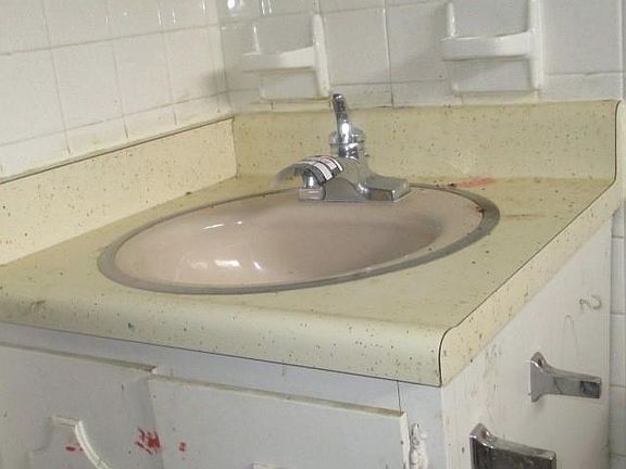 4th image of 125 Gamma St