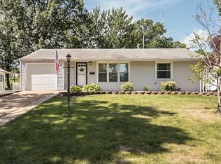 6936 Ravenscroft Dr, Saint Louis, MO