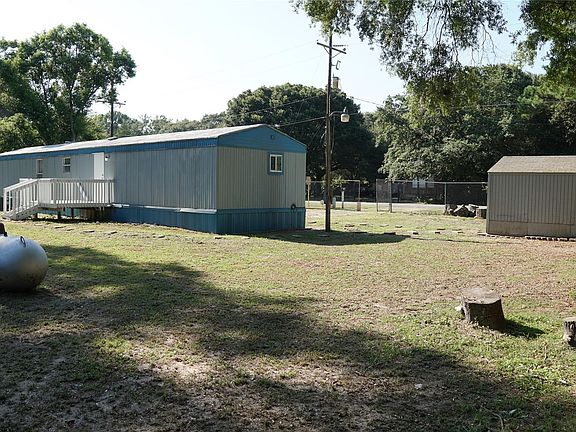 5th image of 25040 Village Dr