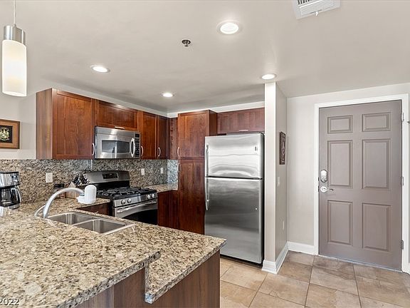 4th image of 150 N Las Vegas Blvd #1020